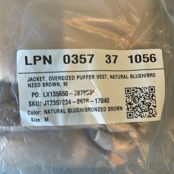 Fabletics oversized puffer vest brand new - Picture 6 of 6